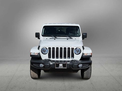 Used 2021 Jeep Wrangler Unlimited Sahara image 3