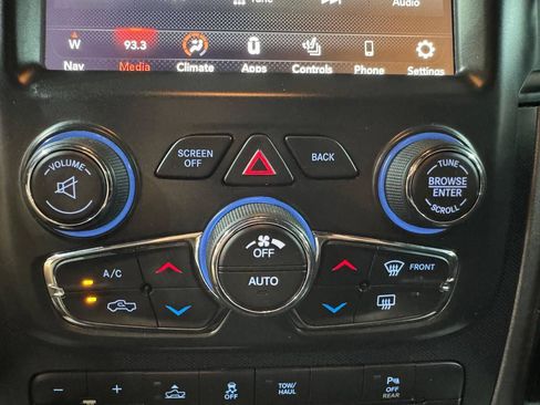 Used 2018 RAM 1500 Rebel w/ Luxury Group AWD/4WD image 27