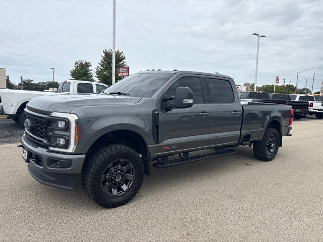 Used 2023 Ford F350 XLT w/ XLT Premium Package AWD/4WD image 1