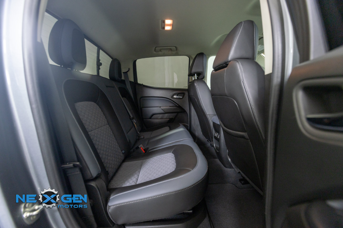 Used 2022 Chevrolet Colorado Z71 AWD/4WD image 41