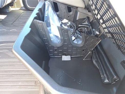 New 2026 GMC Sierra 2500 SLT w/ SLT Premium Package image 23