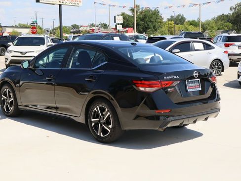 Used 2024 Nissan Sentra SV FWD image 7