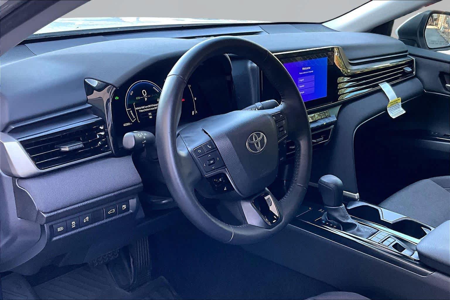 Used 2025 Toyota Camry LE w/ Convenience Package AWD/4WD image 34