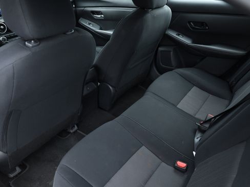 Used 2024 Nissan Sentra SV image 13