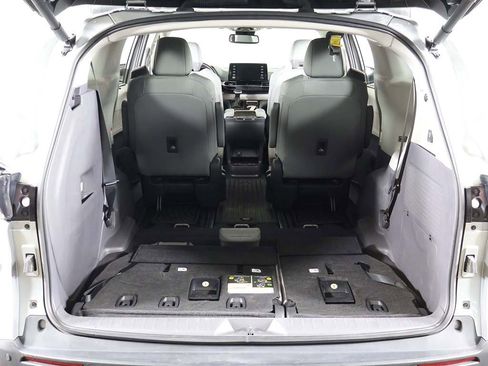 Used 2023 Toyota Sienna XLE w/ XLE Plus Package image 21