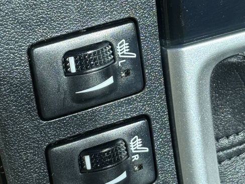 Used 2015 Toyota Highlander XLE AWD/4WD image 13