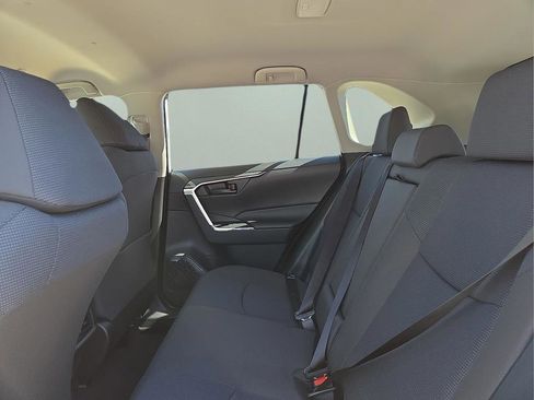 Used 2025 Toyota RAV4 LE image 13