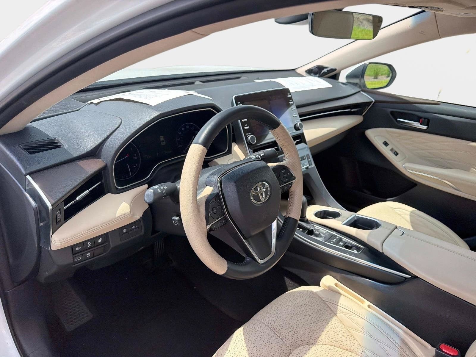 Used 2019 Toyota Avalon Limited FWD image 20