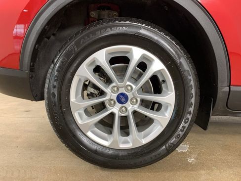 Used 2020 Ford Escape SE image 38