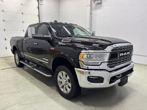 Used 2022 RAM 2500 Limited AWD/4WD image 2