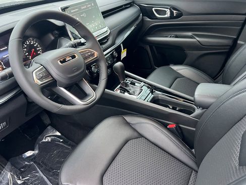 New 2026 Jeep Compass Latitude AWD/4WD image 8