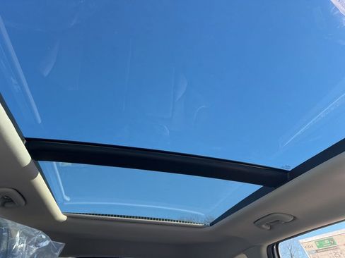 New 2026 Kia Sorento S w/ S Panoramic Sunroof Package AWD/4WD image 11