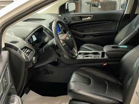 Certified 2022 Ford Edge Titanium w/ Class II Trailer Tow Package image 12