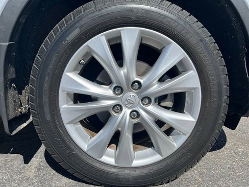 Used 2015 Toyota RAV4 Limited AWD/4WD image 38