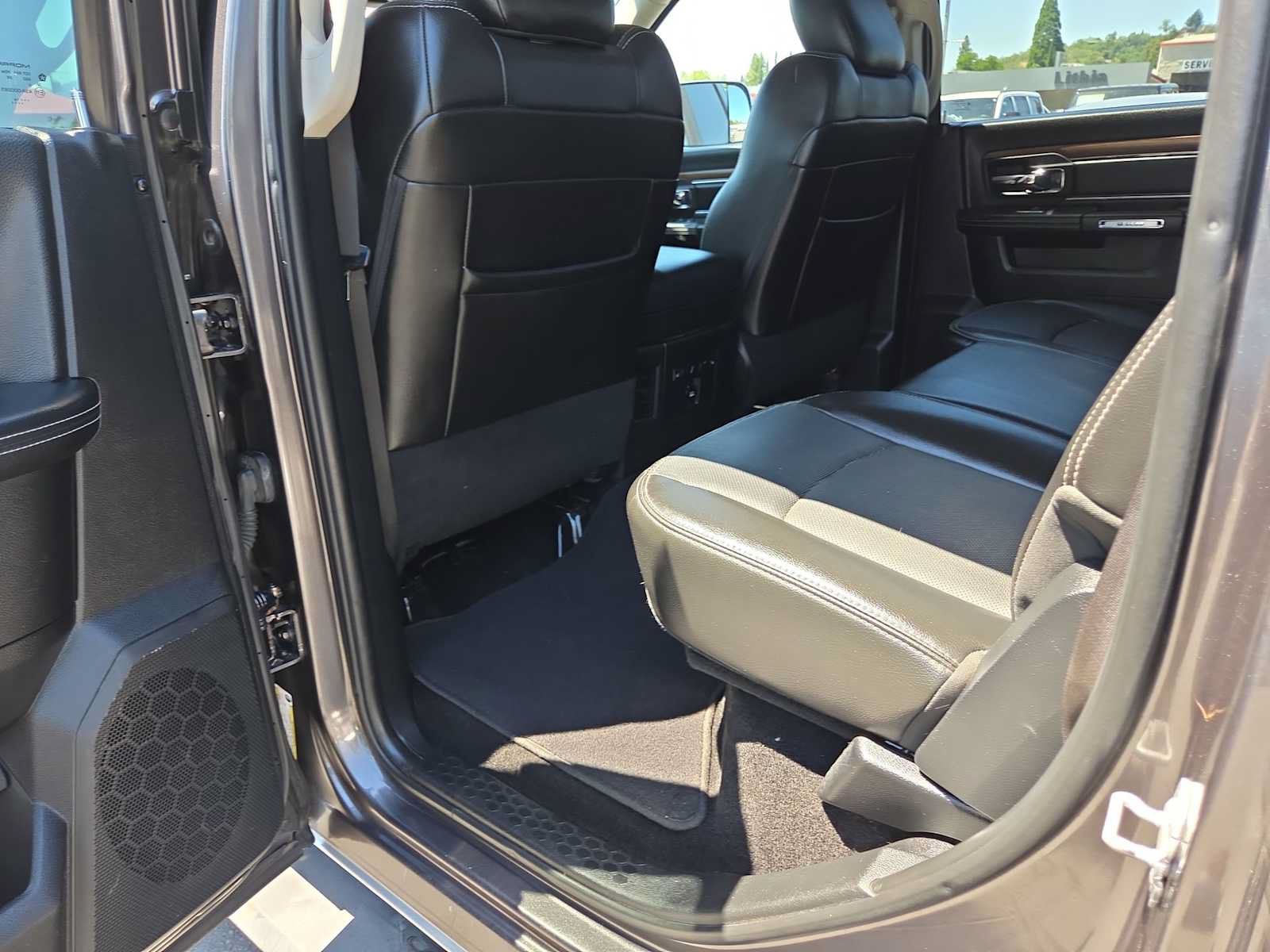 Used 2014 RAM 1500 Laramie AWD/4WD image 20