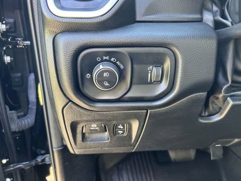 Used 2022 RAM 1500 Big Horn AWD/4WD image 17