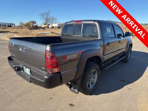 Used 2014 Toyota Tacoma 4x4 Double Cab image 3