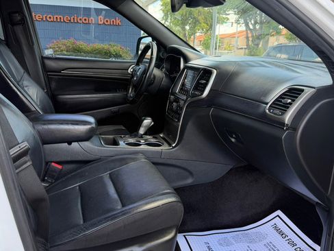 Used 2018 Jeep Grand Cherokee High Altitude RWD image 26