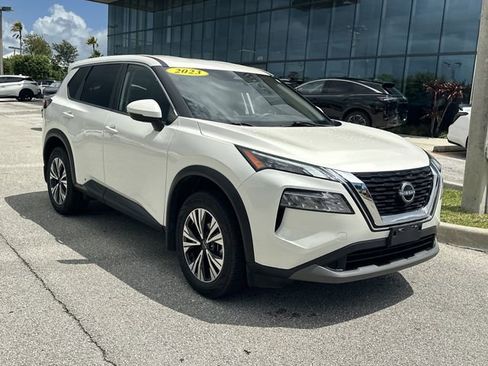 Certified 2023 Nissan Rogue SV FWD image 9