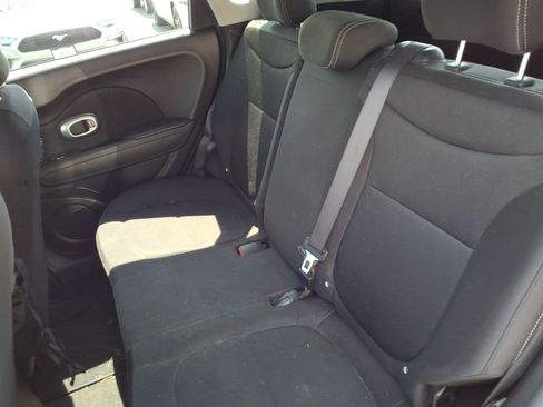 Used 2017 Kia Soul FWD image 25