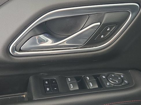 Used 2021 Chevrolet Suburban RST w/ Luxury Package AWD/4WD image 16
