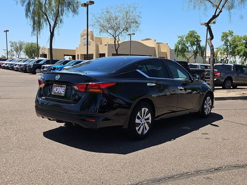 Used 2021 Nissan Altima 2.5 S FWD image 5