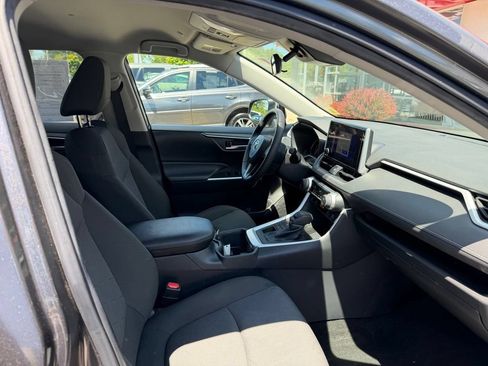 Used 2023 Toyota RAV4 XLE w/ XLE Grade Weather Package AWD/4WD image 17