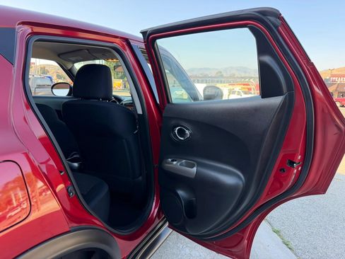 Used 2012 Nissan Juke S AWD/4WD image 18