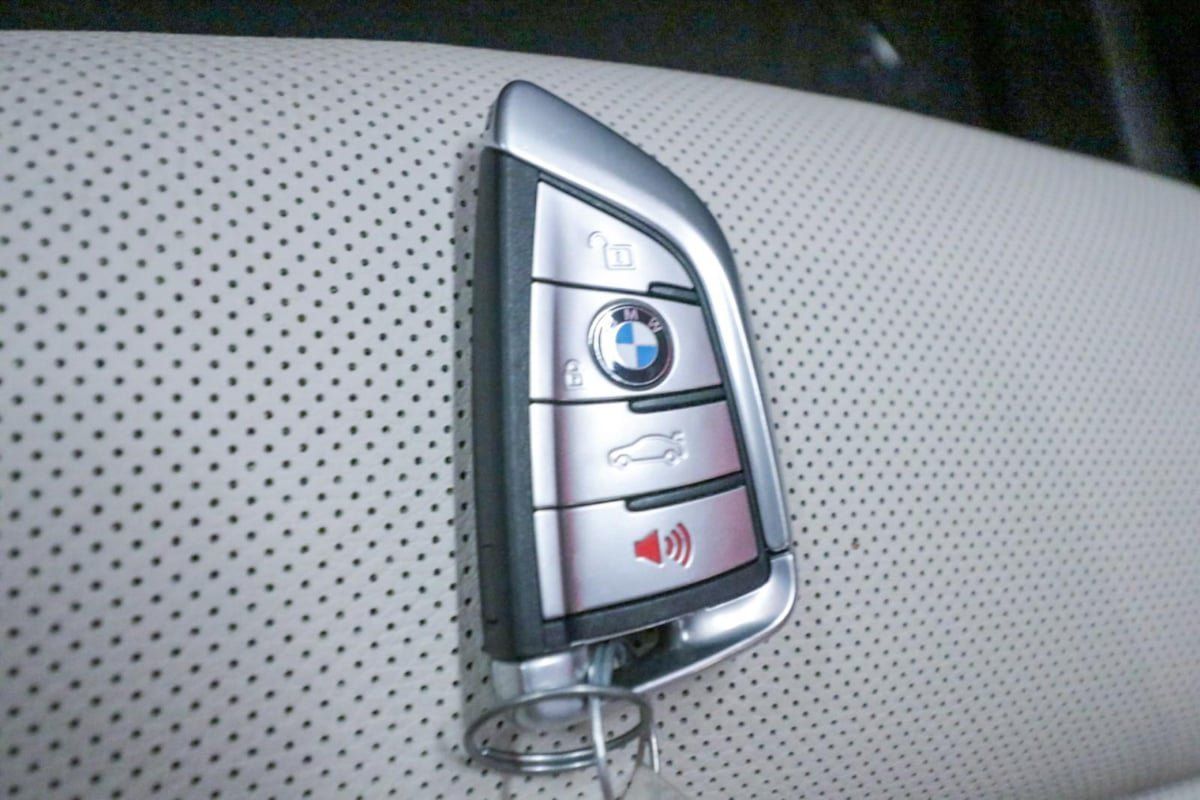 Used 2020 BMW 750i xDrive w/ Executive Package AWD/4WD image 26