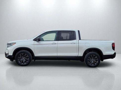 Used 2021 Honda Ridgeline Sport image 7