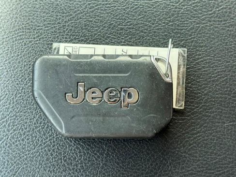 Used 2023 Jeep Wrangler Sport AWD/4WD image 32