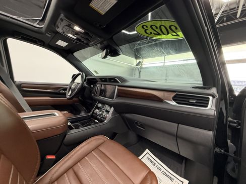 Used 2023 GMC Yukon Denali Ultimate image 20