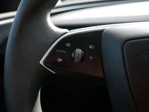 Used 2024 Tesla Model 3 Performance image 16