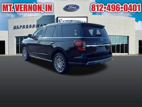 Used 2024 Ford Expedition Limited image 9