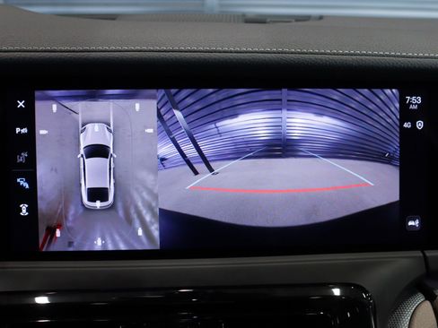 Certified 2025 Porsche Panamera image 21