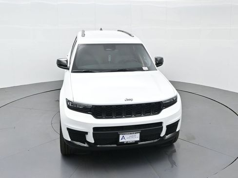 New 2025 Jeep Grand Cherokee L Altitude image 53