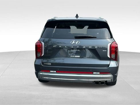 Used 2024 Hyundai Palisade Calligraphy image 6