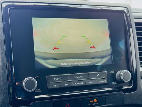 Used 2022 Nissan Frontier SV image 10