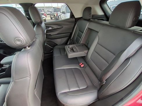 Used 2021 Chevrolet TrailBlazer LT w/ Premium Seating Package image 14