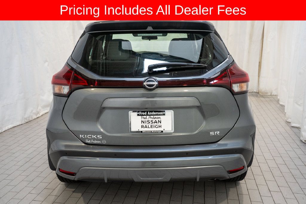 Certified 2024 Nissan Kicks SR w/ SR Premium Package FWD image 4