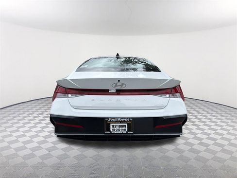 New 2026 Hyundai Elantra Limited image 6
