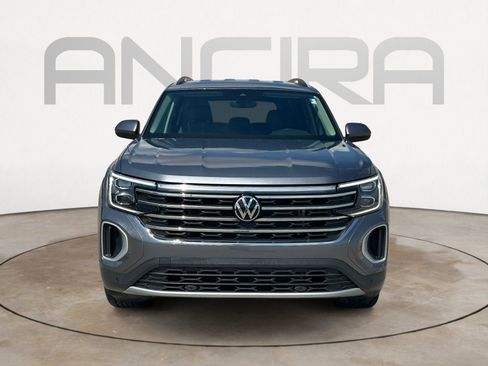Used 2025 Volkswagen Atlas SE FWD image 5
