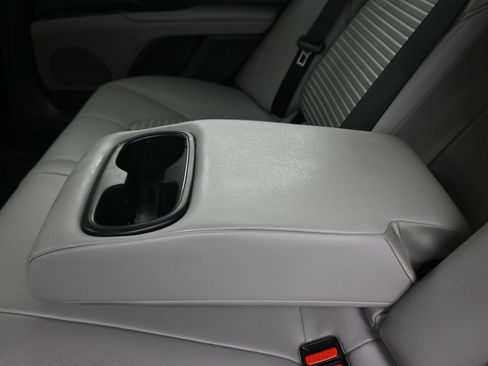Used 2024 Toyota Camry SE w/ Convenience Package FWD image 33