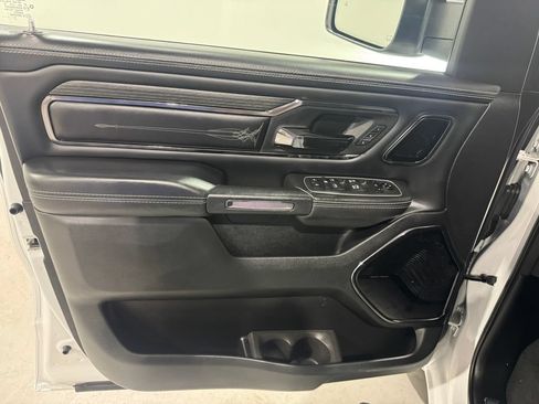 Used 2022 RAM 1500 Limited AWD/4WD image 18