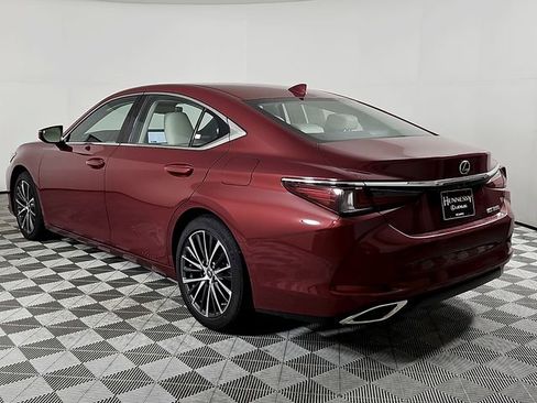 Used 2025 Lexus ES 350 w/ Premium Package FWD image 7