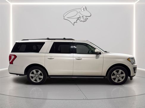 Used 2018 Ford Expedition Max XLT w/ Equipment Group 202A AWD/4WD image 7