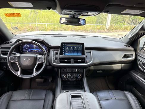 Used 2022 Chevrolet Tahoe RST w/ Luxury Package RWD image 13