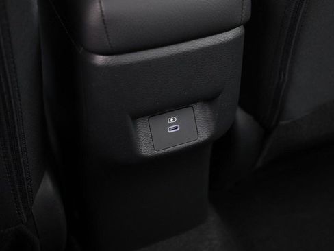 New 2025 Nissan Versa SV w/ Trunk Package image 20