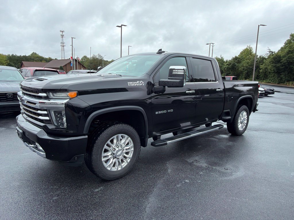 Used 2020 Chevrolet Silverado 2500 High Country w/ Technology Package AWD/4WD image 1