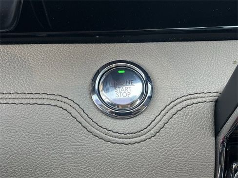 Used 2022 Lincoln Navigator Reserve image 23